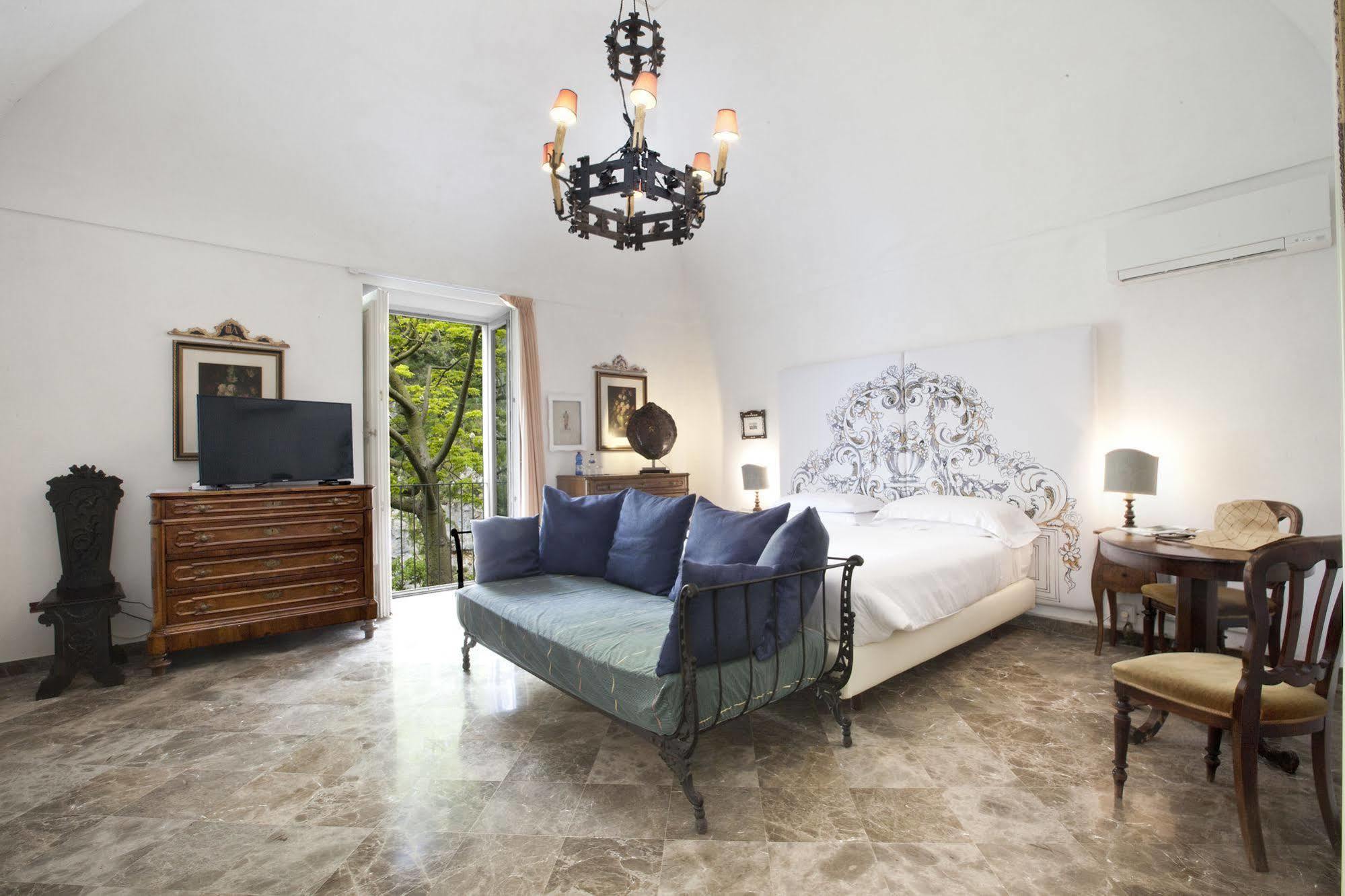 I Giardini Dei Sensi Aparthotel Positano Luaran gambar
