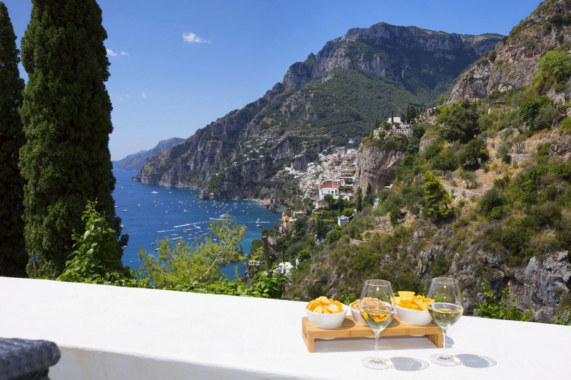 I Giardini Dei Sensi Aparthotel Positano Luaran gambar