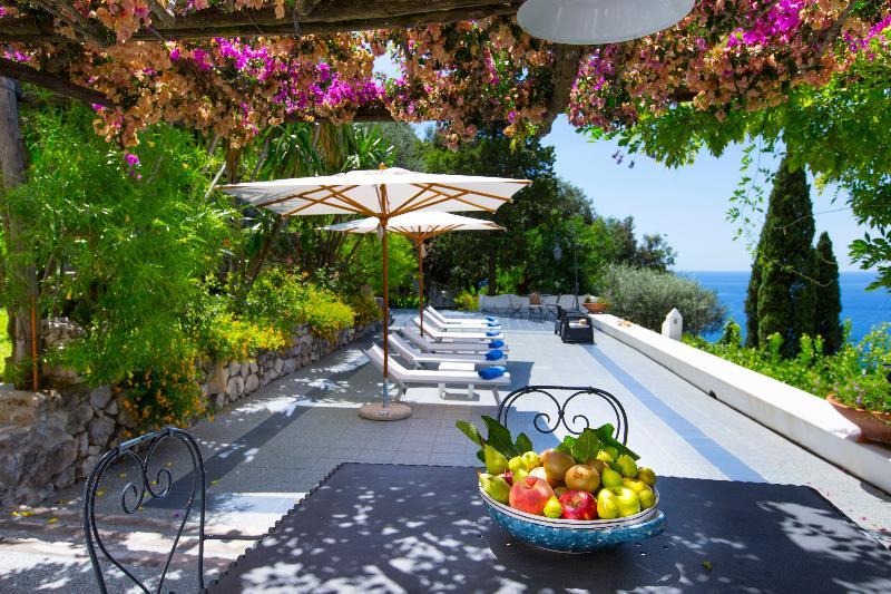 I Giardini Dei Sensi Aparthotel Positano Luaran gambar